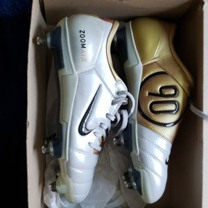 Nike T90 III soccer cleats